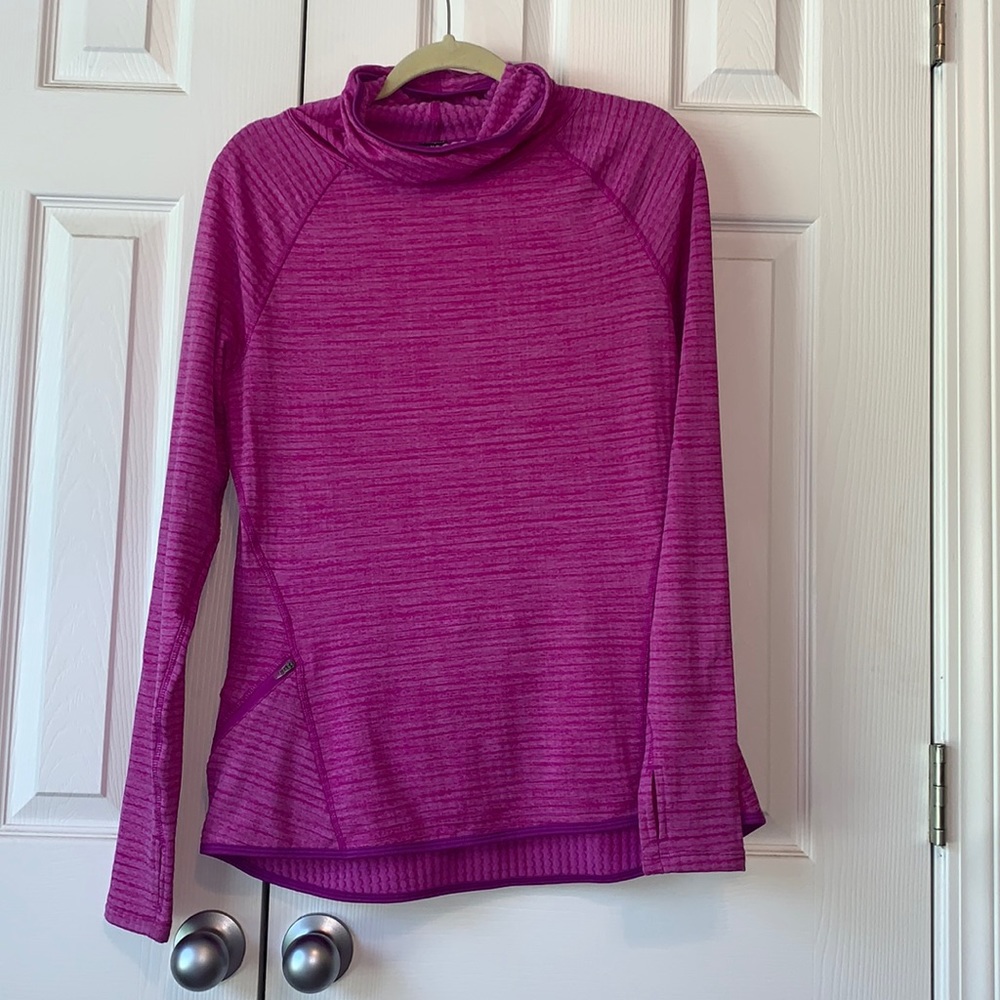 Champion Longsleeve Top - Women’s size Medium